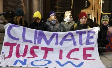 Greta Thunberg și alți activiști de mediu au blocat intrările în Parlamentul Suediei