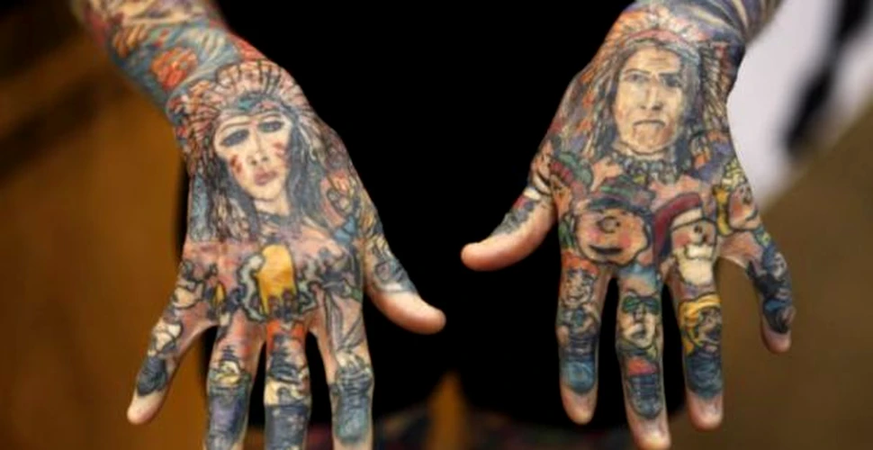 Ea este cea mai tatuata femeie din lume (FOTO)
