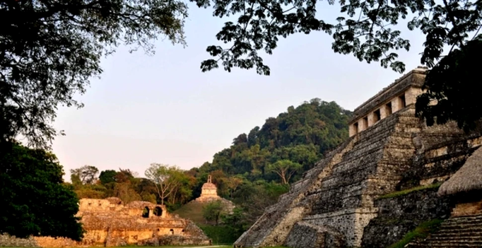 Arheologii au filmat cu o microcameră într-un mormânt Maya neatins de 1.500 de ani
