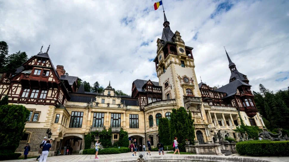 Castelele Peleș și Pelișor intră de urgență în reparații
