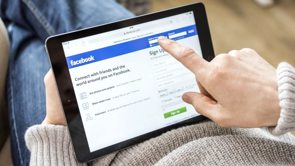 Facebook a blocat ad blocker-ele pe site-ul desktop