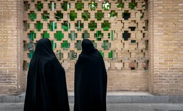 O cântăreață din Iran, condamnată la 74 de lovituri de bici pentru un concert transmis online
