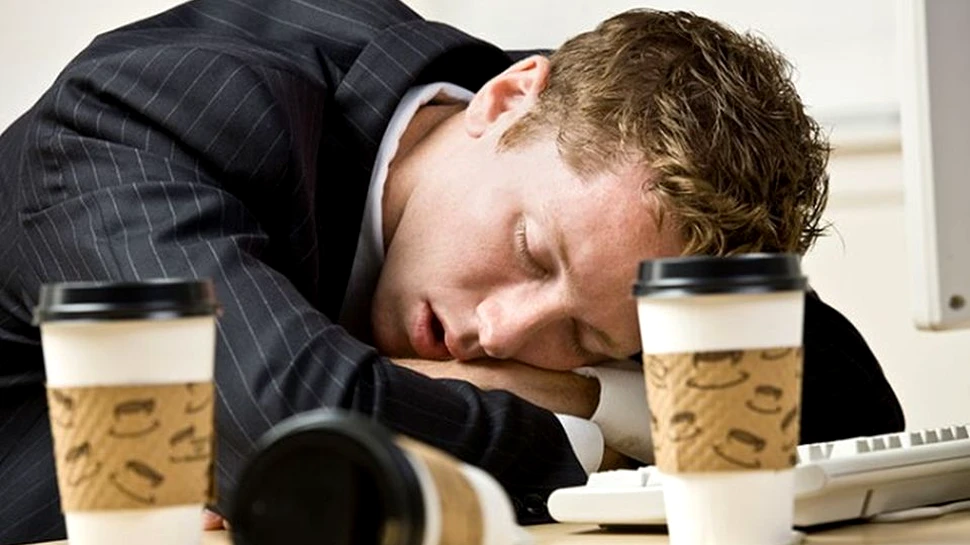 Cofeina nu mai are nici un efect după 3 nopţi reduse de somn (STUDIU)