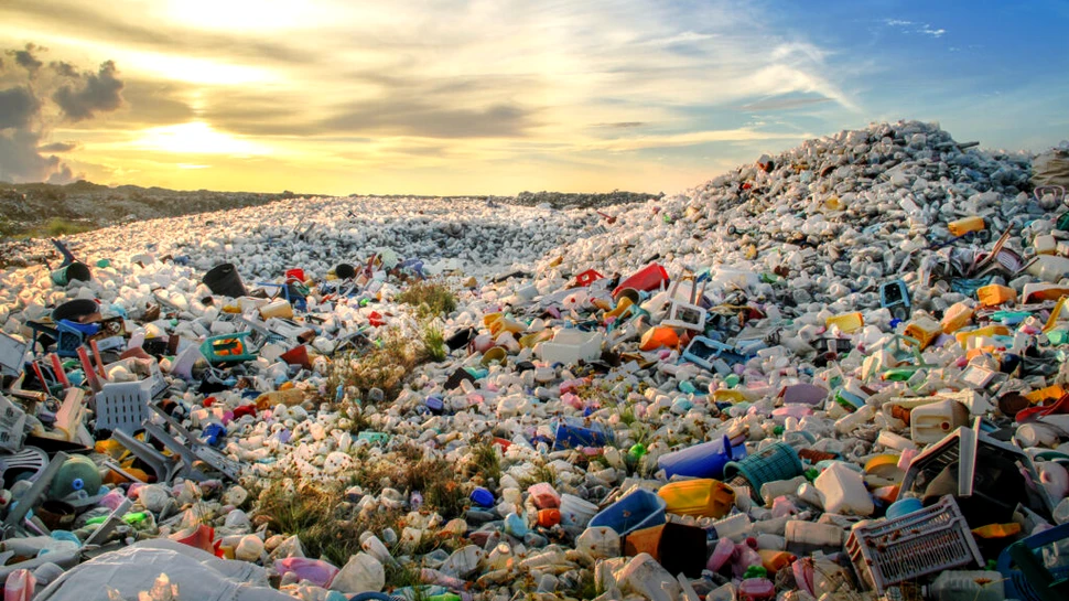 Poluarea cu plastic ar putea fi redusă cu 80% până în 2040, potrivit ONU