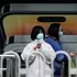 Milioane de chinezi din „orașul iPhone”, blocați din cauza restricțiilor COVID-19