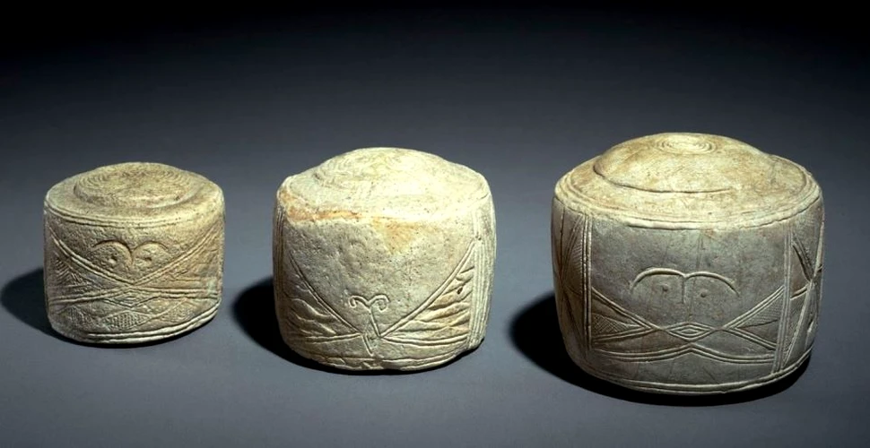 ”Tobele” preistorice inscripţionate pot fi instrumentele de măsurare pentru construirea monumentului Stonehenge