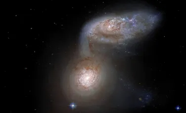 Coliziunea dintre două galaxii, surprinsă de Hubble. Și Calea Lactee va fuziona în viitor cu o galaxie