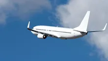 Un controlor de trafic aerian a reușit să salveze două avioane de la o potențială ciocnire