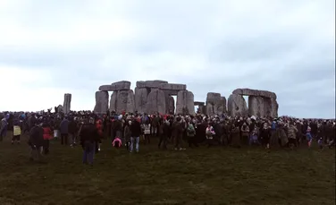 SOLSTIŢIUL DE IARNĂ 2015. Cum s-a sărbătorit cea mai lungă noapte din an la Stonehenge – GALERIE FOTO