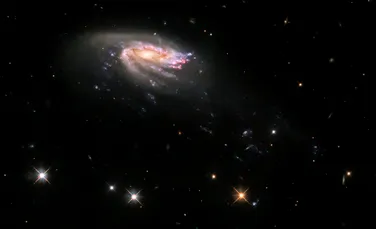 Hubble a observat „o creatură cosmică” la 700 de milioane de ani-lumină depărtare de Pământ