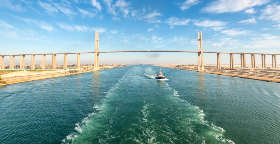 165 de ani de la începerea construcţiei Canalului Suez. A scurtat drumul navigatorilor către Europa la doar câteva ore