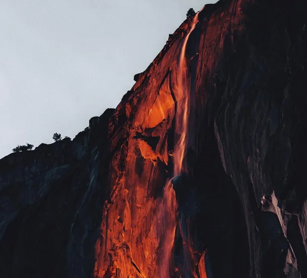 Cascada de FOC din Yosemite