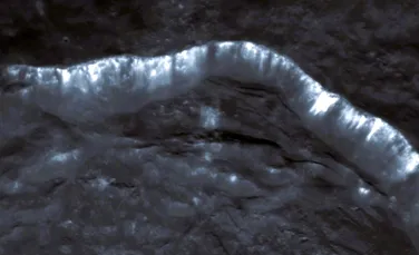 Ce au descoperit astronomii despre liniile strălucitoare de pe Mercur?