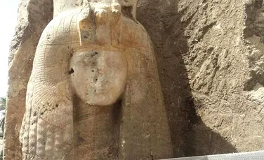 O statuie masivă „extrem de frumosă şi unică” a fost descoperită, din greşeeală, în zona Nilului. Este reprezentarea unei mari regine, legendară pentru frumuseţea ei