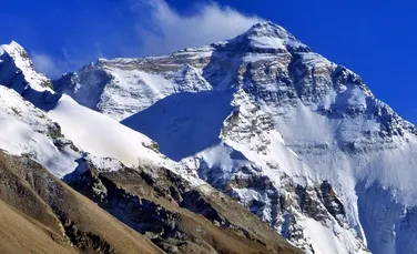 Alpinistul Gabriel Băicuș va cuceri două dintre cele mai înalte vârfuri ale lumii în 24h