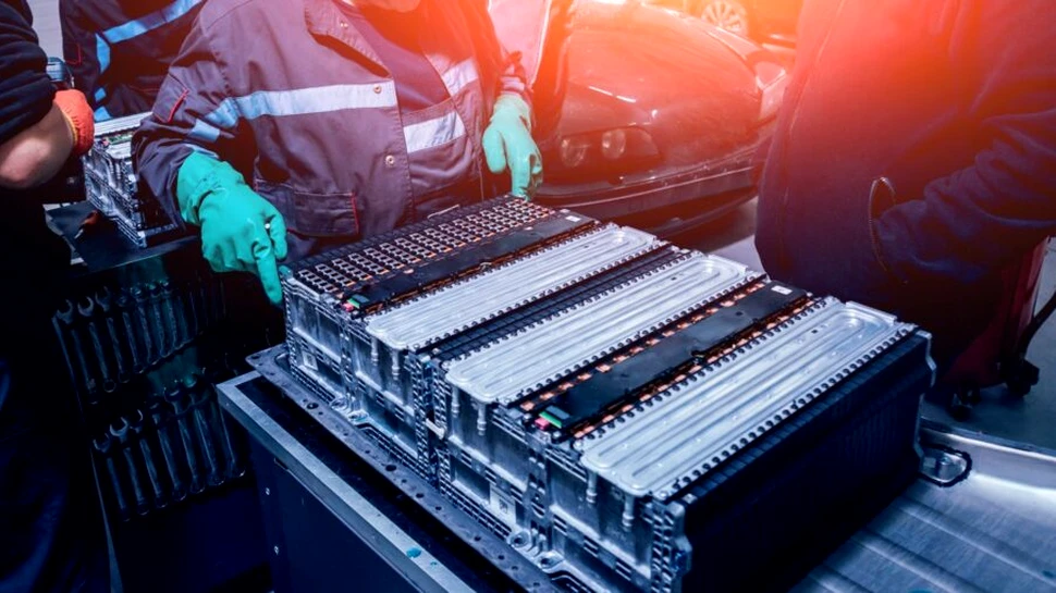 O companie din China vrea să investească sute de milioane de dolari într-o fabrică de baterii din Ungaria