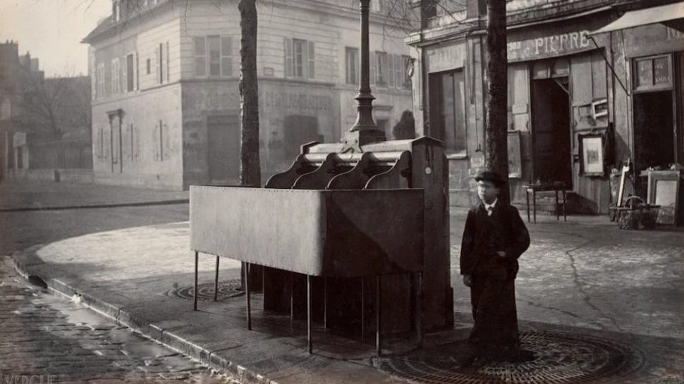 Toaletele publice din Parisul secolului al XIX-lea, adevărate opere de artă – GALERIE FOTO