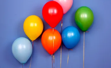 Oamenii de ştiinţă spun stop petrecerilor cu baloane umplute cu heliu