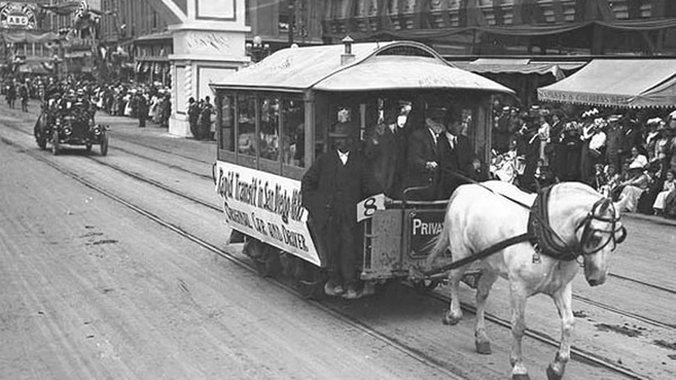Tramvai tras de cai, din 1869, expus la Timisoara.
