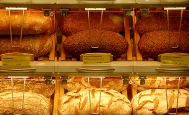 Ce fac belgienii cu pâinea nevândută în supermarketuri. Bărbaţii ar spune că este cea mai bună reutilizare