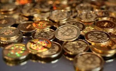 Bitcoin a depășit din nou pragul de 15.000 dolari