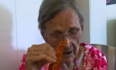 La 105 ani, o femeie dezvăluie secretul longevităţii sale: răspunsul este surprinzător