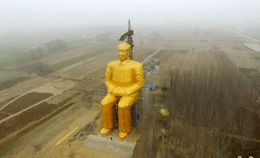 Statuie GIGANTICĂ a lui Mao, aurită, într-o zonă în care au murit milioane de oameni din cauza lui – FOTO + VIDEO