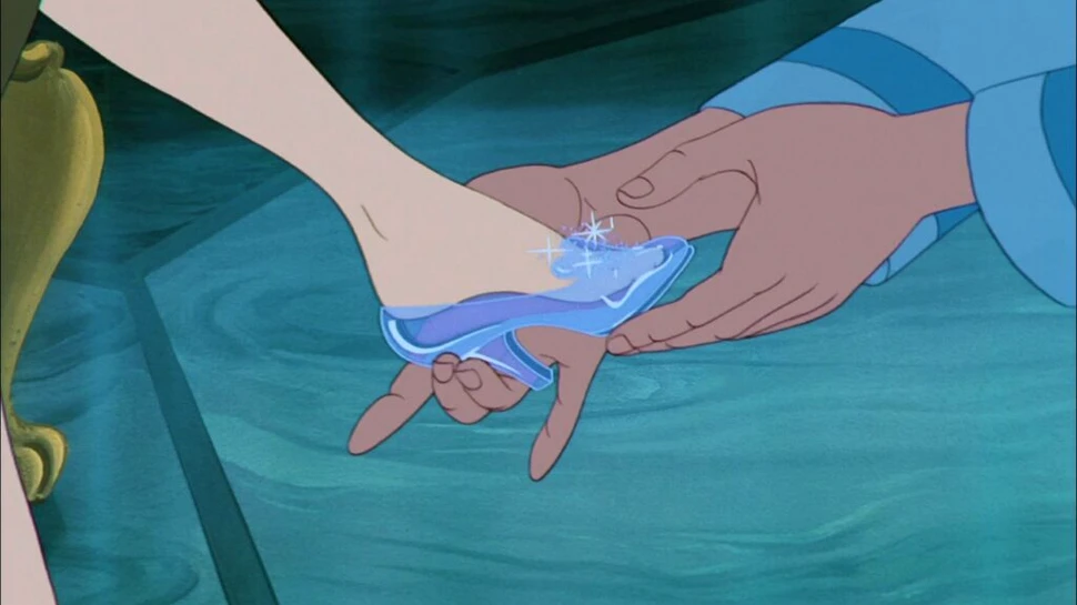 Codul din „Cenușăreasa” lui Walt Disney: semne masonice și simbolism ocult