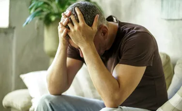 Americanii de vârstă mijlocie sunt mai singuri decât adulții din alte țări și din alte grupe de vârstă