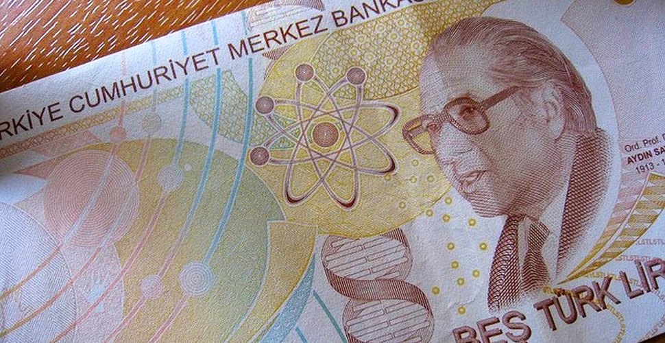 Un laureat al Premiului Nobel a descoperit o greşeală ştiinţifică pe o bancnotă din Turcia – FOTO