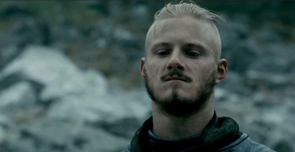 Alexander Ludwig, celebru pentru ”Vikings”, şi ”The Hunger Games”, vine în România
