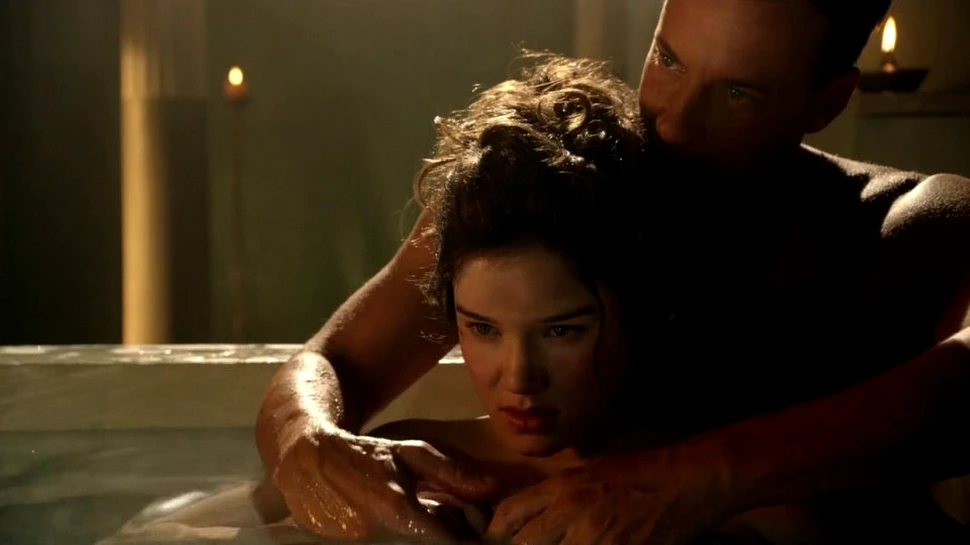 În pat cu romanii. Bazele Romei Antice s-au pus cu un viol. Au urmat orgiile, incestul şi prostituţia împărăteselor