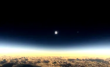 Cum s-a văzut eclipsa totală de SOARE dintr-un avion aflat deasupra Oceanului Pacific – FOTO+VIDEO