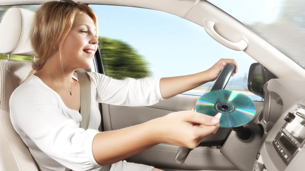 Un nou studiu ajunge la o concluzie tulburătoare: „Automobilul este singurul loc în care poate fi fatal să asculţi muzică”