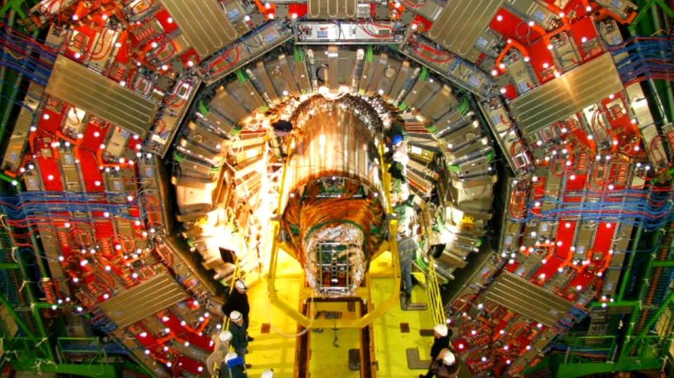 Large Hadron Collider, acceleratorul de particule de la CERN, a fost închis pe o perioadă de 2 ani