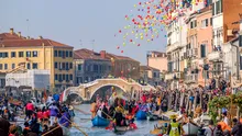 Începând de astăzi, turiștii trebuie să plătească taxă de intrare în Veneția