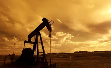 Arabia Saudită este suspectată că a făcut presiuni asupra unor state pentru a susţine decizia reducerii producţiei de petrol