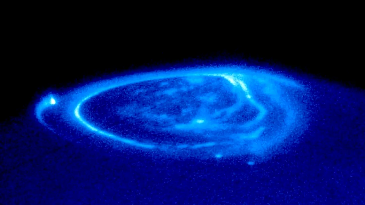1-aurora-jupiter 