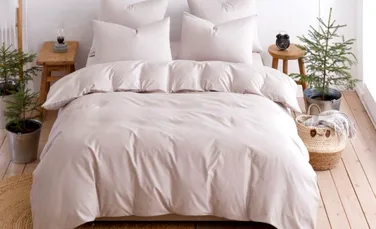 Lenjerii de pat din bumbac, satin sau microfibră: ce să alegi pentru un somn confortabil și un dormitor care arată bine? (P)