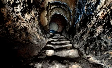 Construite în timpul secolului XVIII, catacombele din Odessa sunt cea mai extinsă reţea de tuneluri din lume – Galerie Foto