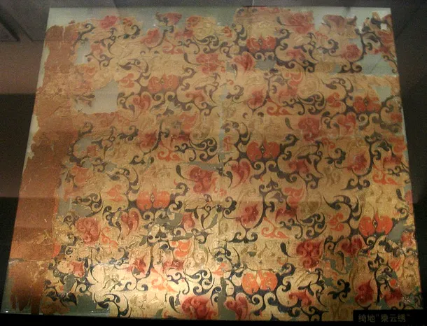  Ţesături de mătase din perioada dinastiei Tang