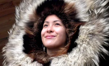 Cum arăta „naatsit”, lenjeria intimă tanga pe care o purtau femeile inuite cu 130 de ani în urmă