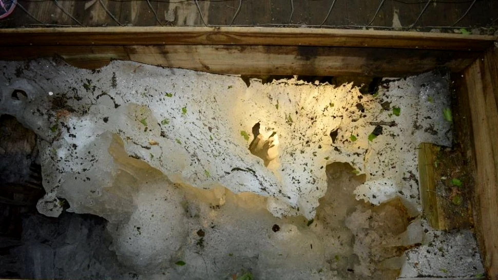 Fenomen misterios. Peştera în care se formează gheaţă doar vara