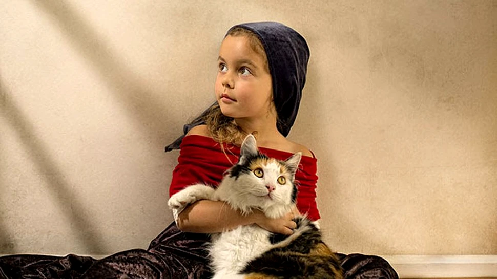 Un tată şi-a fotografiat fiica de cinci ani în ipostazele diferiţilor pictori clasici – Galerie Foto