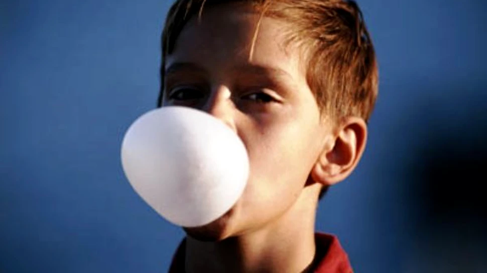 Guma de mestecat care se spala cu apa