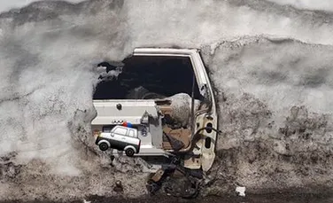 Descoperire neaşteptată făcută de un echipaj de poliţie american sub 6 metri de zăpadă