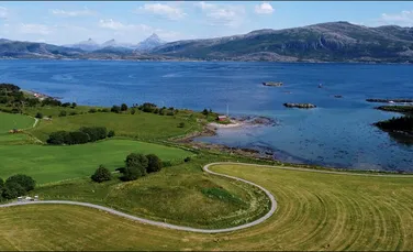 O navă funerară de sub un tumul antic este mai veche decât vikingii