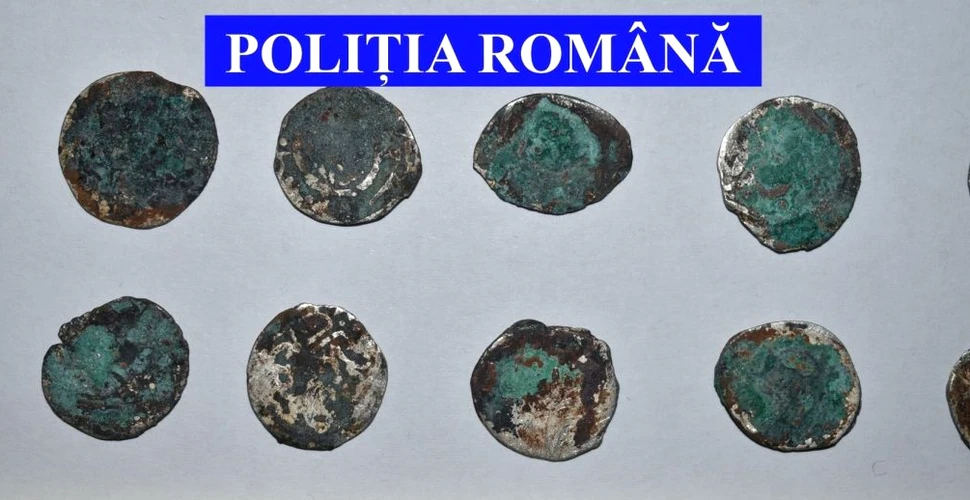 Peste 100 de monede medievale furate dint-un sit arheologic din Iași, recuperate de polițiști