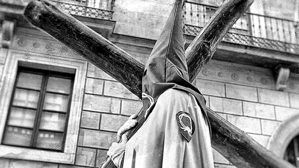 Internetul celor care urăsc restul lumii: unde se ascund rasiştii şi naziştii zilelor noastre