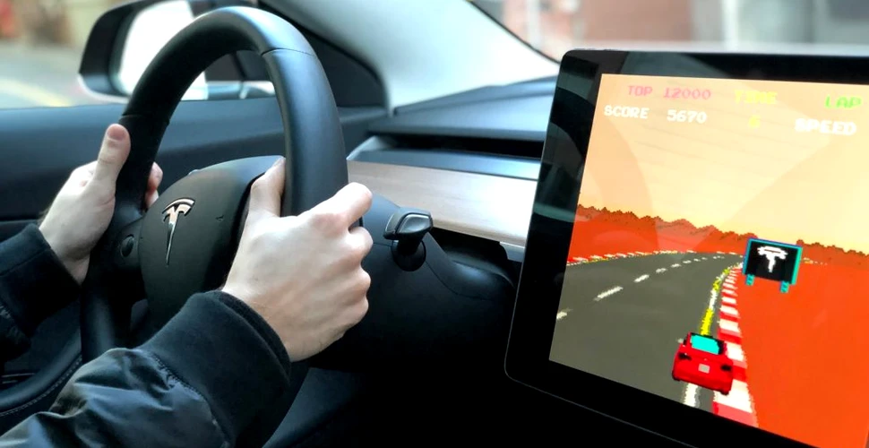Jocuri video disponibile pentru șoferii Tesla în timp ce se află la volan. Autoritățile nu sunt impresionate